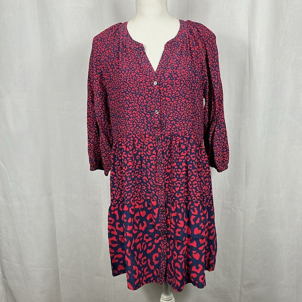 Vineyard Vines Leopard Tiered Dress in Red/Navy.